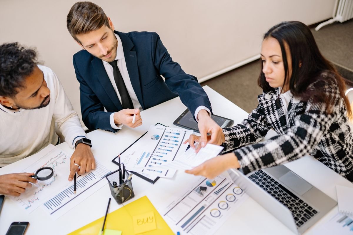 VINT GLOBAL LLC business consulting team
